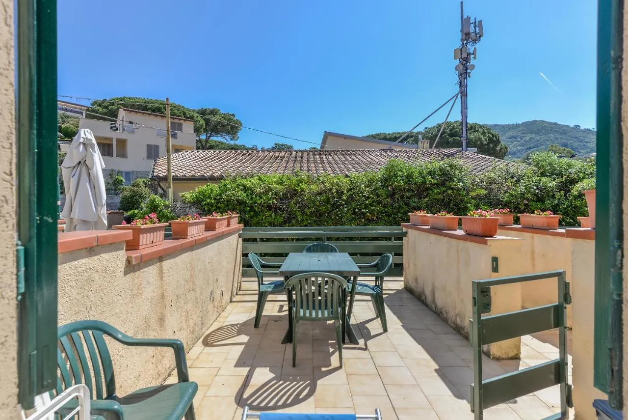 Il Quadrifoglio 3 Apartment Procchio
